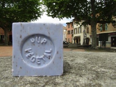 SAVON DE MARSEILLE PARFUME A LA LAVANDE : Savons de Marseille